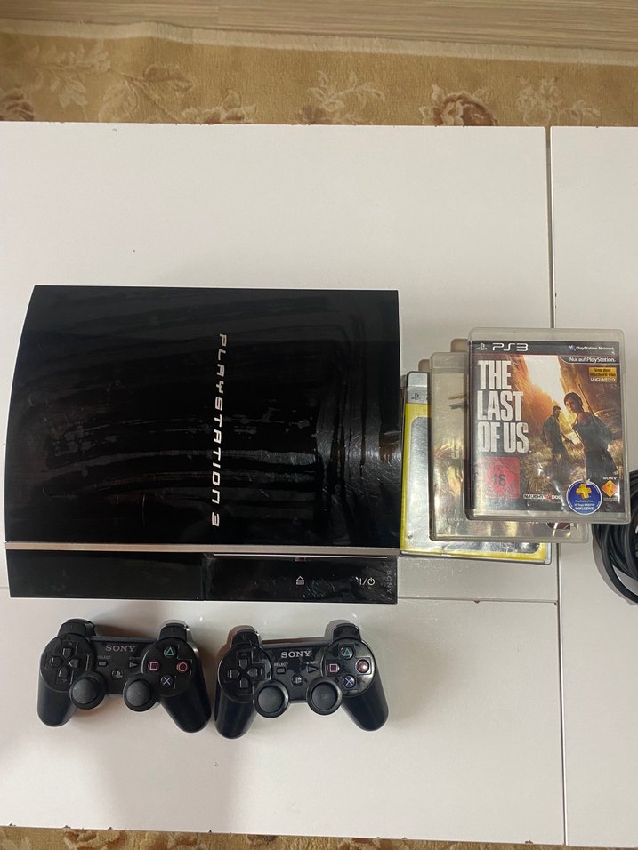 Sony PlayStation 3 Oyun Konsolu ve The Last of Us vb oyunlar - Görsel 2