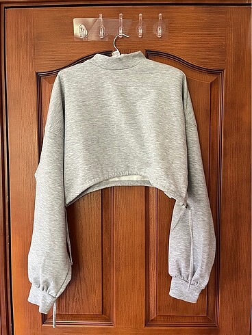 Bershka crop sweat