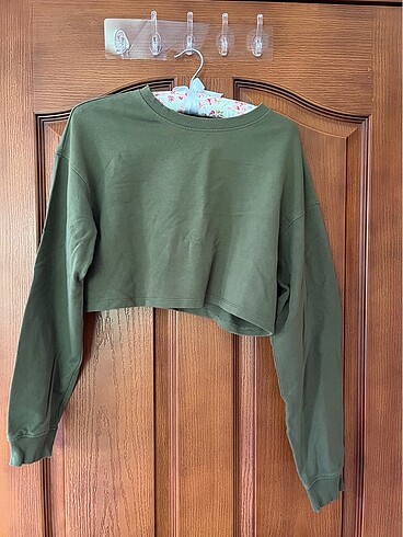 Bershka crop sweat