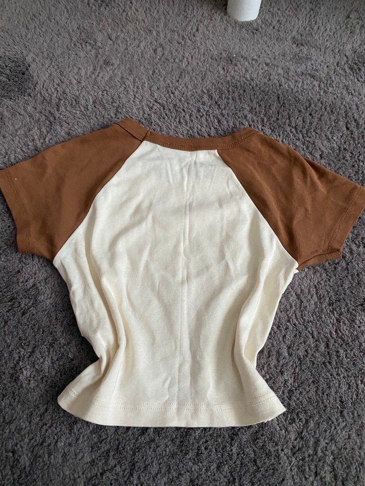 krem renk kısa kollu crop-tişört xs bedene de uyar kumaş esnek - Görsel 2