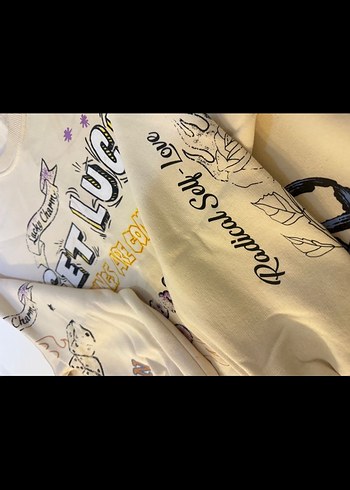 Koton Oversize Kız Sweatshirt Grafiti Baskılı - Görsel 5