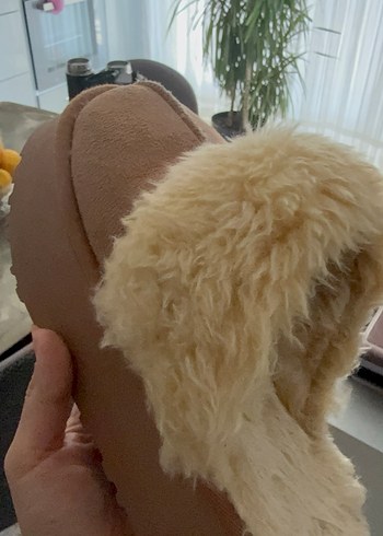 Kürklü Kadın Kahverengi Dolgu Topuk Terlik - Görsel 6