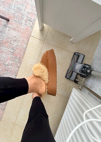 Kürklü Kadın Kahverengi Dolgu Topuk Terlik - Görsel 5