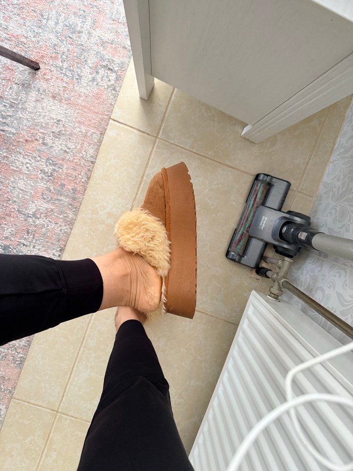 Kürklü Kadın Kahverengi Dolgu Topuk Terlik - Görsel 5