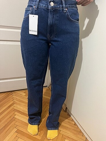 Yeni etiketli straight pantolon