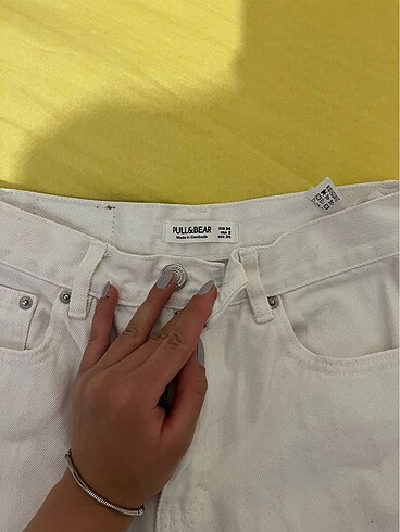 Pull and Bear Pull bear mom jean