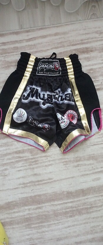 Muay thai şortu