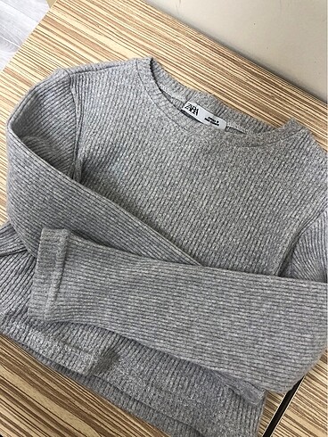 zara uzun kollu crop
