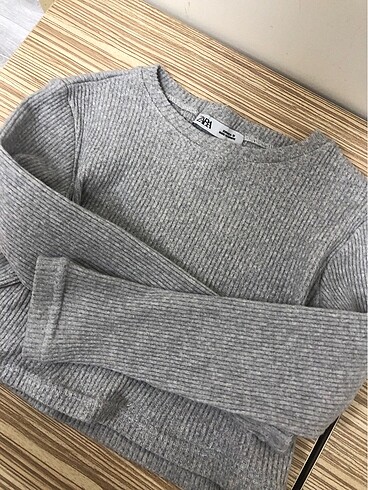m Beden gri Renk zara uzun kollu crop