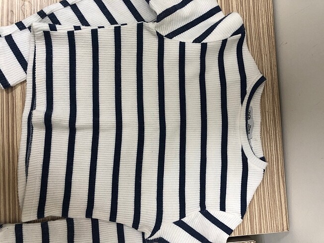m Beden zara uzun kollu crop
