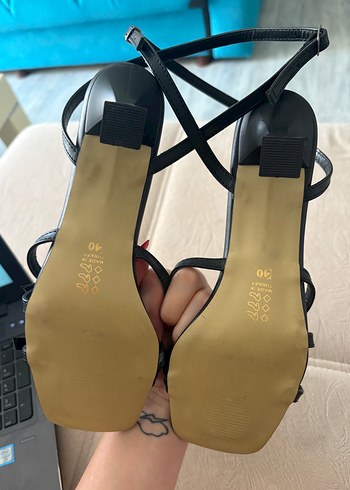 Zara Sky Up Siyah Topuklu Kadın Ayakkabı