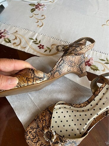 37 Beden camel Renk DERİMOD sandalet