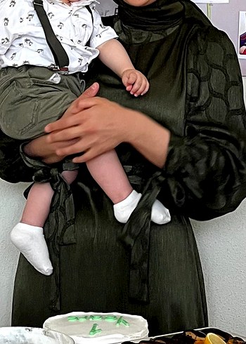 Haki tesettür elbise - Görsel 6