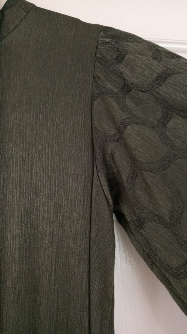 Haki tesettür elbise - Görsel 4