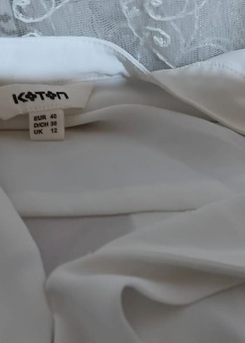 Düğmeli Beyaz Uzun Kollu Kadın Bluz - Görsel 2