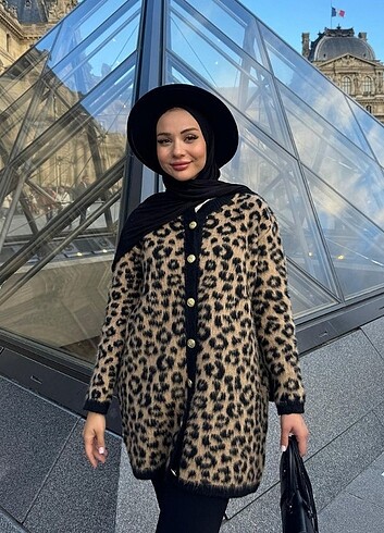 m Beden Leopar hırka