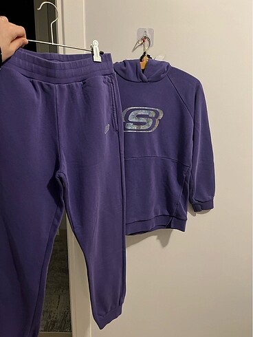 Skechers takım