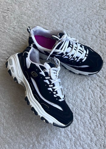 Skechers