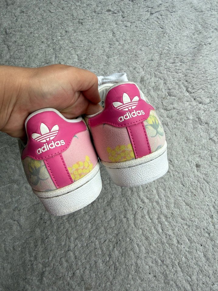 Pembe Çiçekli Adidas Superstar Sneaker — görsel 6/12