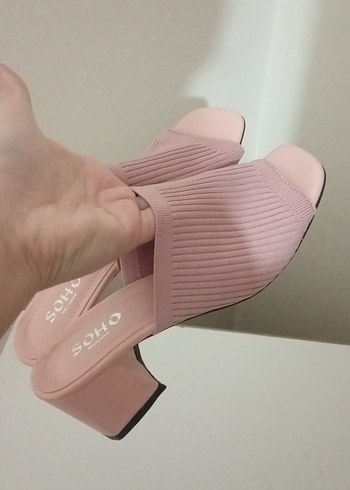 Pembe Kadın topuklu Terliği Pliseli Tasarım - Görsel 8