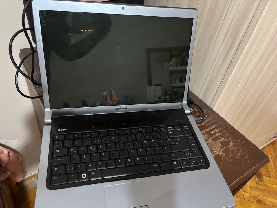 Siyah Dell Dizüstü Bilgisayar - Görsel 5