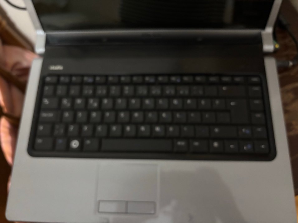 Siyah Dell Dizüstü Bilgisayar - Görsel 3