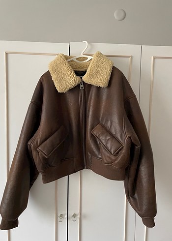 PULL&BEAR kahverengi ici kurklu deri mont