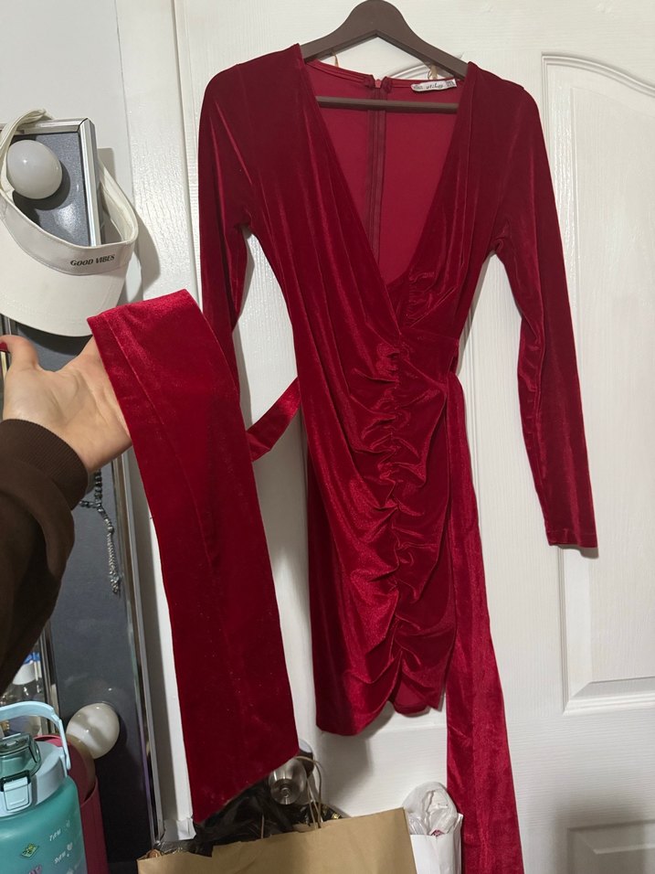 Bordo kırmızı Kadife Drapeli Midi Elbise bel kemerli - Görsel 2