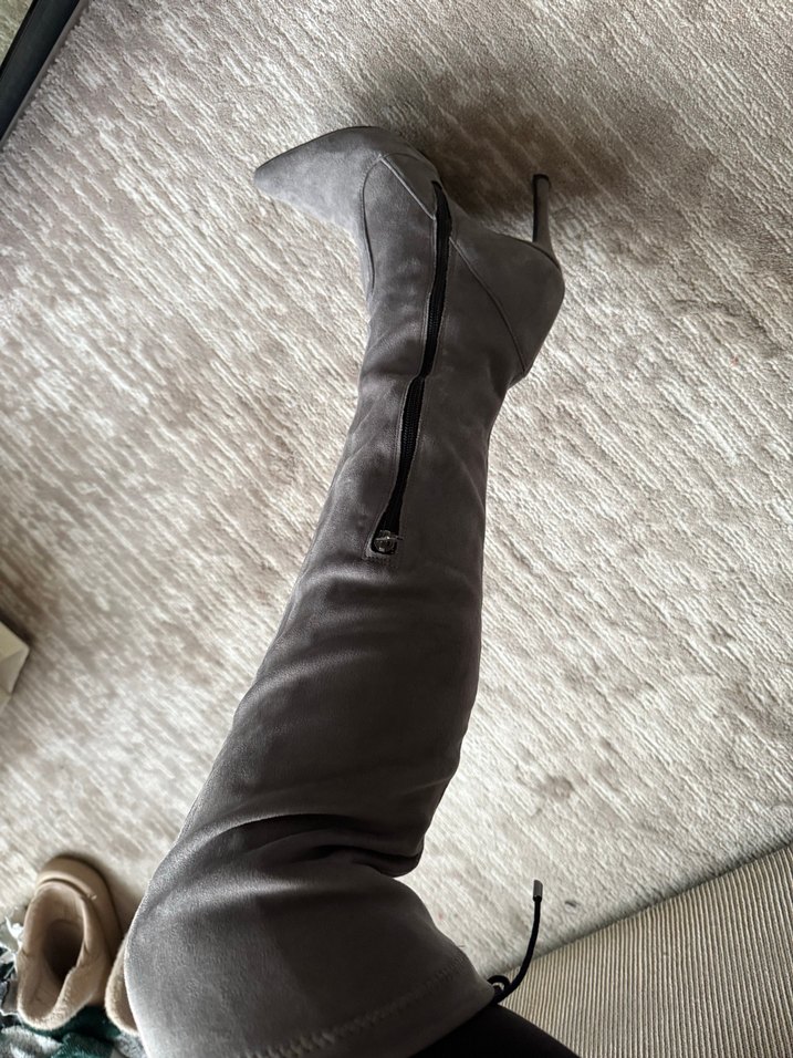 Gri Süet Dizüstü Çizme, Kürklü, İnce Topuklu - Görsel 3