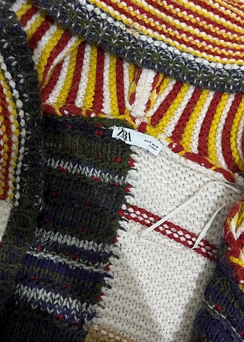 Kapüşonlu, Uzun Kollu Çok Renkli Örgü Hırka - Görsel 3