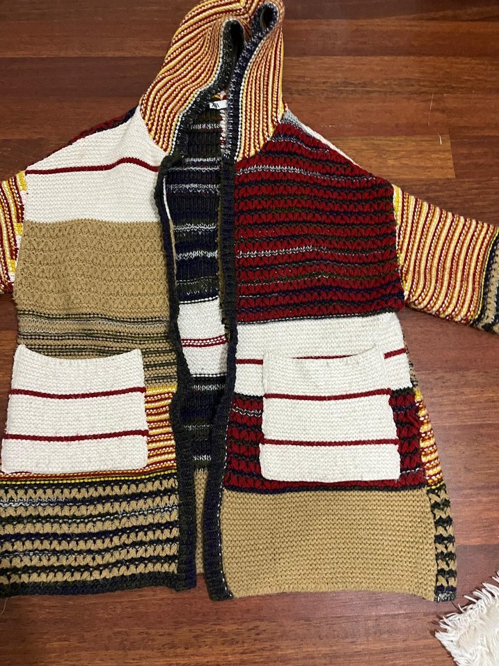 Kapüşonlu, Uzun Kollu Çok Renkli Örgü Hırka - Görsel 2