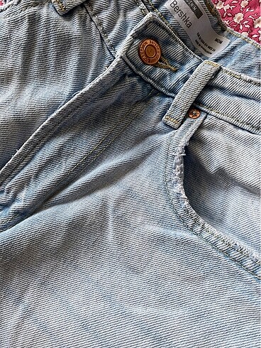 36 Beden bershka mom jean