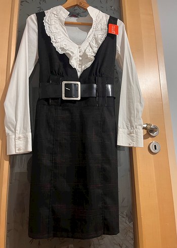 Kemerli Siyah Midi Ofis Elbisesi - Görsel 2