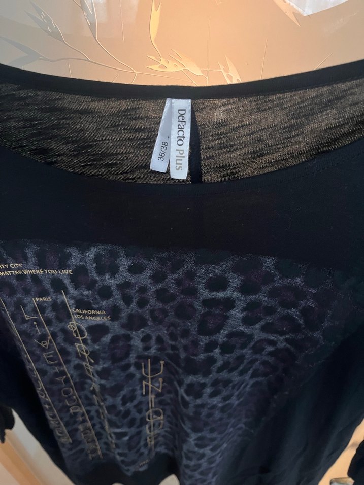 Siyah Baskılı  bluz - Görsel 3