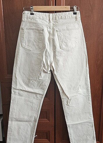 40 Beden Beyaz renk 40 beden kot pantolon