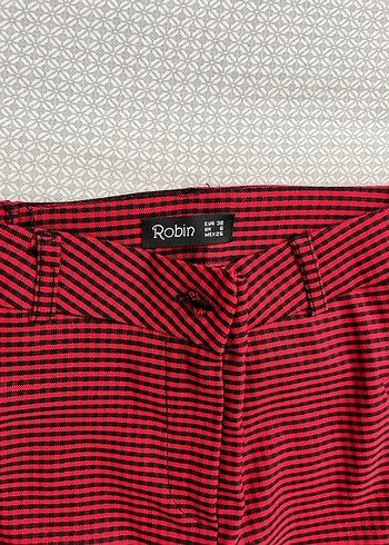 Kırmızı Pilili Kadın Kumaş Pantolon - Görsel 2