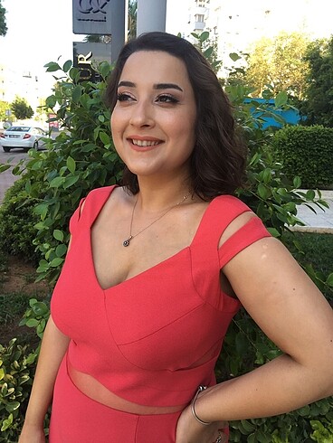 Tasarımcı Nar çiçeği uzun abiye