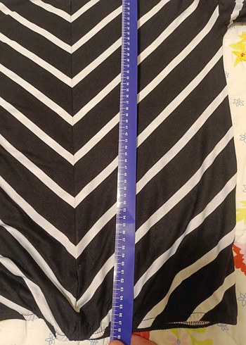 V Yaka Siyah Çizgili Kadın bluz - Görsel 5