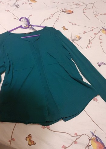 Kadın Yeşil V Yaka Uzun Kollu Gömlek - Görsel 3