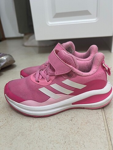 Adidas tertemiz 29 numara