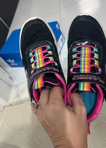 31 Beden çeşitli Renk Skechers siyah pembeKız Çocuk Çok Renkli Bağcıklı Spor Ayakkabı