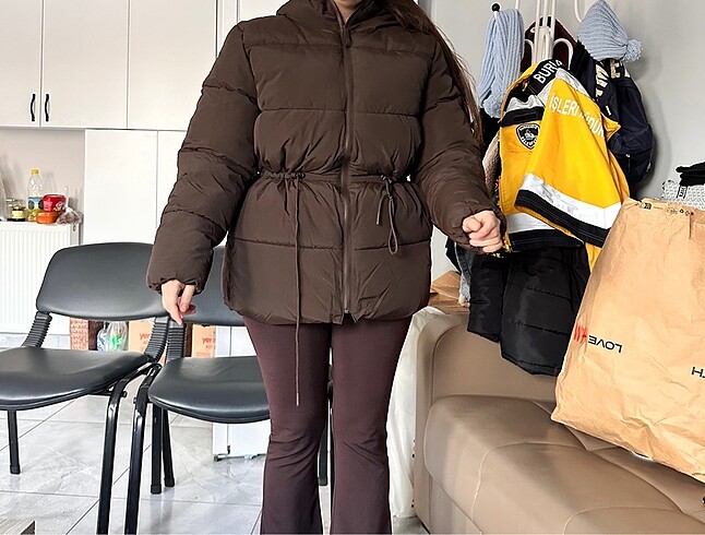 H&M Mont büyük geldiği için satıyorum