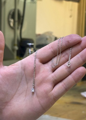 Minimalist Zincir Detaylı Beyaz gümüş kolye - Görsel 2