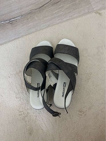 38 Beden gri Renk sandalet