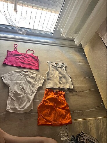 m Beden çeşitli Renk crop mini ne alırsan 70 tl