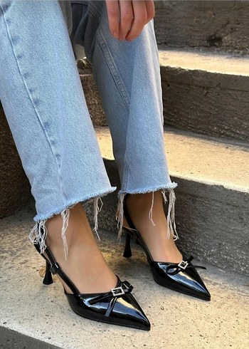 Siyah rugan Tokalı Stiletto Kadın Topuklu