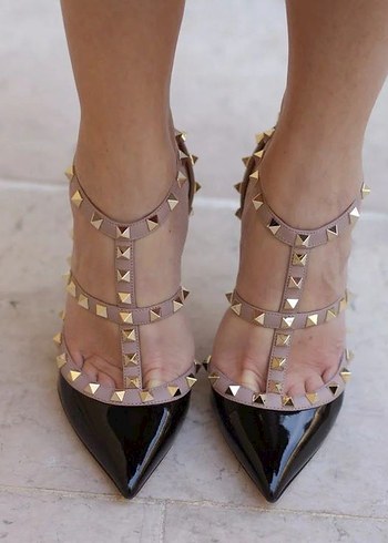 Valentino Siyah Parlak Tokalı Stiletto Topuklu Kadın Ayakkabı