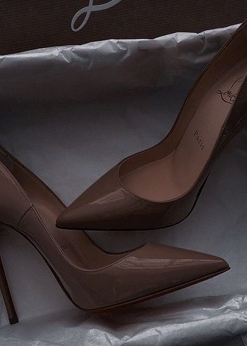 Bej Deri Kadın Stiletto Topuklu Bağcıklı Ayakkabı