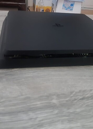 PS4 slim 500 GB + 2 orjinal kol. 11.50 sürüm