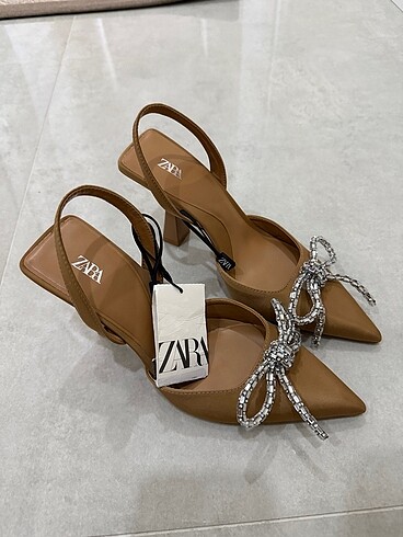 Zara Stiletto
